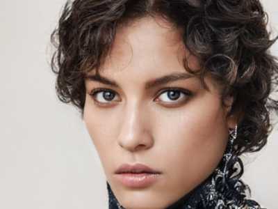 南京丰胸精选：五大医院深度解析，技术各异，洞悉注射丰胸前沿资讯